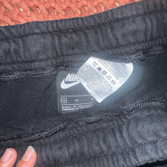 Nike sweat shorts - Picture 3 of 3